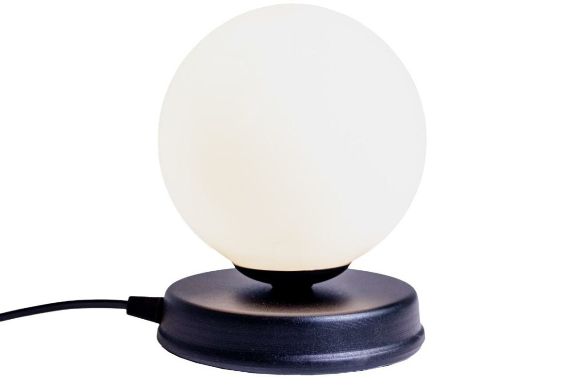 Nordic Design Bílá skleněná stolní lampa